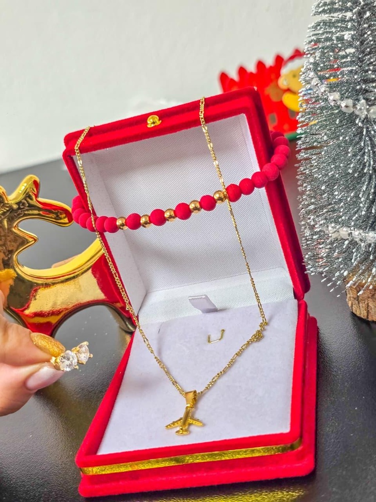 Un Conjunto Pensado Para Deslumbrar Oro Laminado 18k